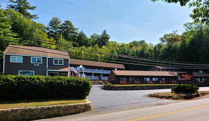Birch Knoll Motel 3*